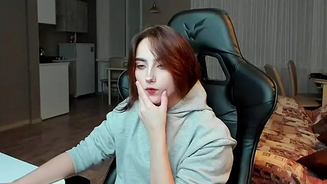 SilverDream online show from March 2025 11:04:02 PM