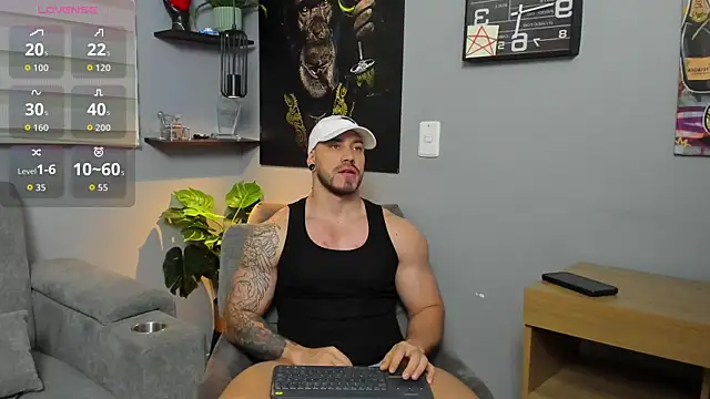 Giorgio-Leone online show from November 2025 09:39:02 PM