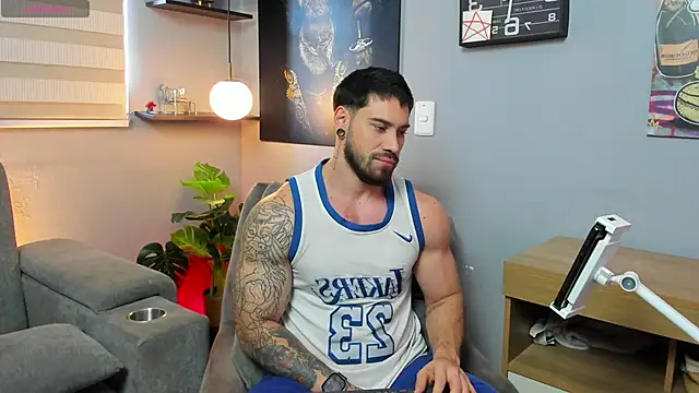 Giorgio-Leone online show from May 2026 08:10:02 PM