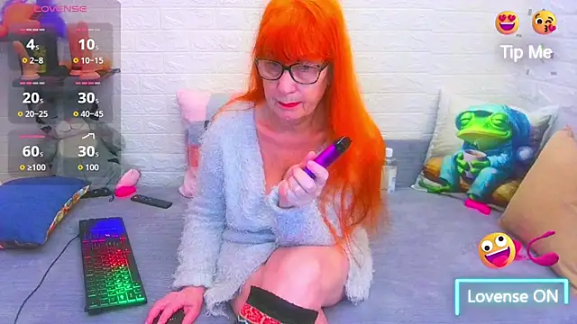 RedHousewife online show from January 2026 01:05:02 PM