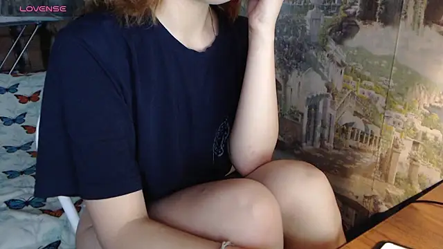 -LauraGold- online show from December 2024 11:41:02 AM