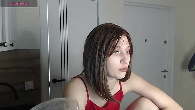 -LauraGold- online show from February 2025 06:47:02 PM