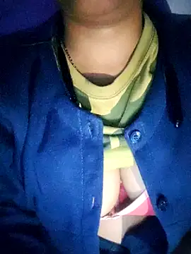 Snapshot of lovelyruhi chatting on January 2025 06:52:01 PM lovelyruhi online show from January 2025 06:52:01 PM