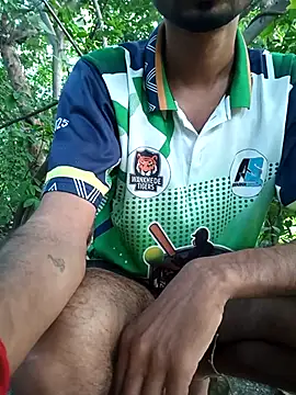 Snapshot of Piyush_2024 chatting on October 2025 01:28:01 AM Piyush 2024 online show from October 2025 01:28:01 AM