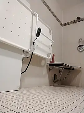 Snapshot of axelongshaft69 chatting on February 2026 12:33:02 AM axelongshaft69 online show from February 2026 12:33:02 AM