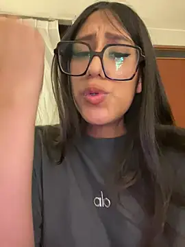 AleFantasy0001 online show from February 2026 06:22:01 AM