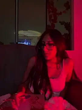 AleFantasy0001 online show from May 2026 05:14:02 AM