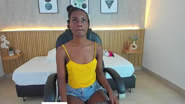 Snapshot of kenya_stone_1 chatting on June 2026 09:32:02 PM kenya stone 1 online show from June 2026 09:32:02 PM