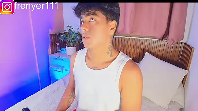 kiing azahell online show from April 2026 02:37:02 AM