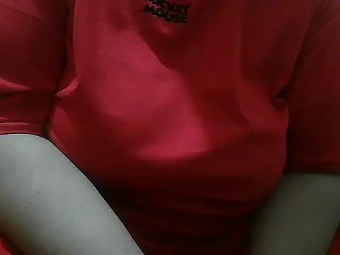 Snapshot of Queen_of_boobs01 chatting on January 2025 03:58:01 PM Queen of boobs01 online show from January 2025 03:58:01 PM