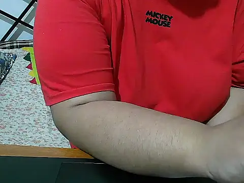 Snapshot of Queen_of_boobs01 chatting on January 2025 03:08:02 PM Queen of boobs01 online show from January 2025 03:08:02 PM