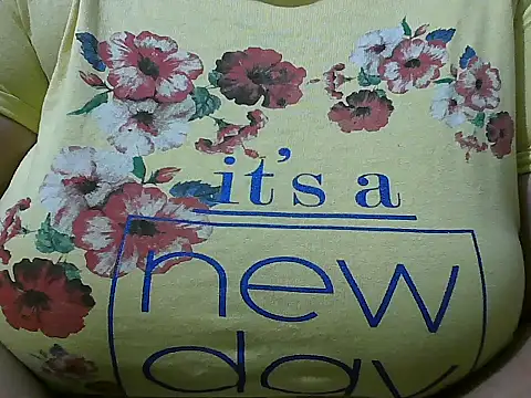 Snapshot of Queen_of_boobs01 chatting on February 2025 05:14:01 PM Queen of boobs01 online show from February 2025 05:14:01 PM