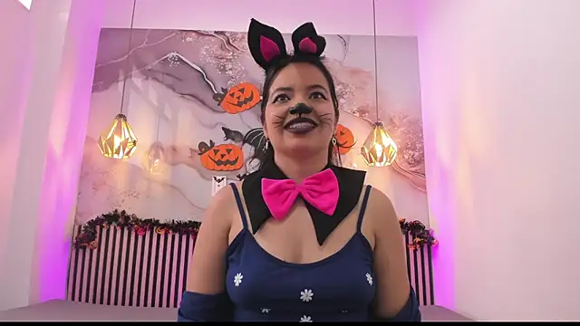 EvelynSweet1 online show from October 2025 07:59:01 PM