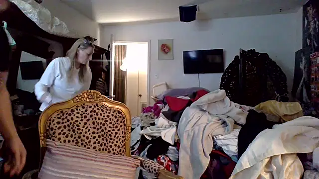 Snapshot of sophiarica chatting on March 2026 06:45:02 PM sophiarica online show from March 2026 06:45:02 PM