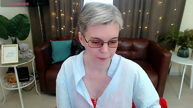 Snapshot of Cutie_Erikaa1 chatting on December 2024 08:50:02 AM Cutie Erikaa1 online show from December 2024 08:50:02 AM