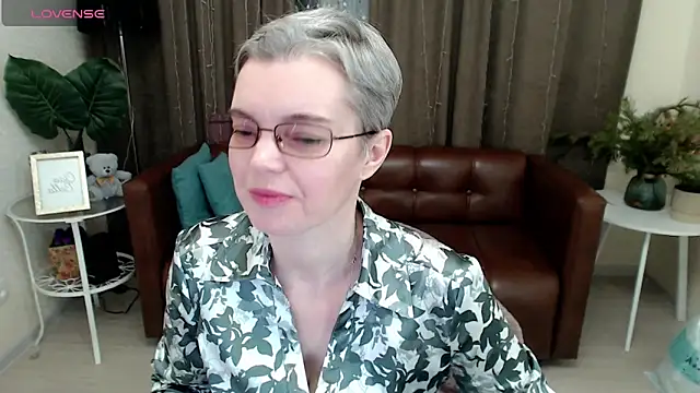 Snapshot of Cutie_Erikaa1 chatting on January 2025 01:15:02 AM Cutie Erikaa1 online show from January 2025 01:15:02 AM