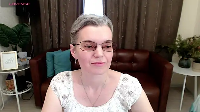Snapshot of Cutie_Erikaa1 chatting on January 2025 08:39:01 AM Cutie Erikaa1 online show from January 2025 08:39:01 AM