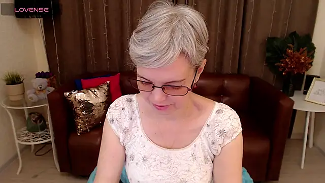 Snapshot of Cutie_Erikaa1 chatting on March 2025 02:37:02 AM Cutie Erikaa1 online show from March 2025 02:37:02 AM