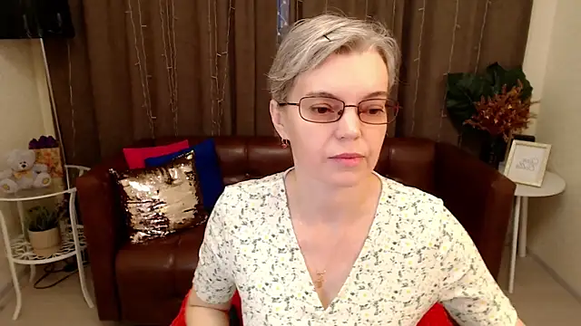 Snapshot of Cutie_Erikaa1 chatting on March 2025 02:20:02 AM Cutie Erikaa1 online show from March 2025 02:20:02 AM