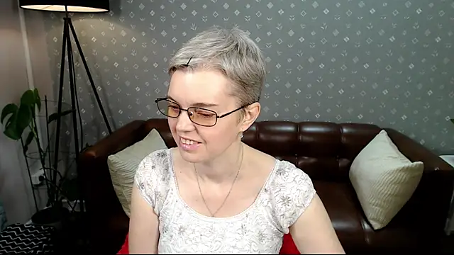 Snapshot of Cutie_Erikaa1 chatting on September 2025 02:24:01 AM Cutie Erikaa1 online show from September 2025 02:24:01 AM
