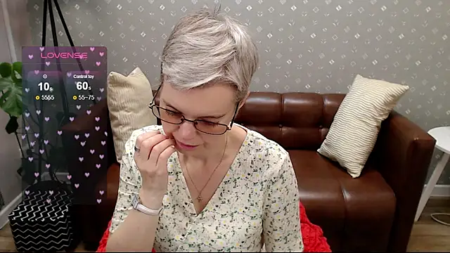 Snapshot of Cutie_Erikaa1 chatting on September 2025 02:26:02 AM Cutie Erikaa1 online show from September 2025 02:26:02 AM