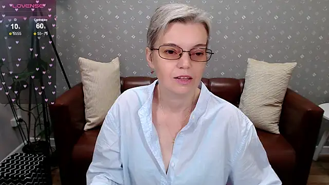 Snapshot of Cutie_Erikaa1 chatting on October 2025 02:32:01 AM Cutie Erikaa1 online show from October 2025 02:32:01 AM