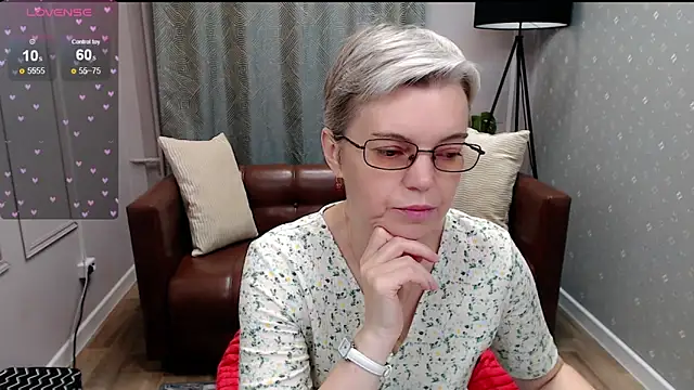 Snapshot of Cutie_Erikaa1 chatting on October 2025 02:26:02 AM Cutie Erikaa1 online show from October 2025 02:26:02 AM