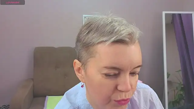 Cutie Erikaa1 online show from December 2025 02:17:02 AM