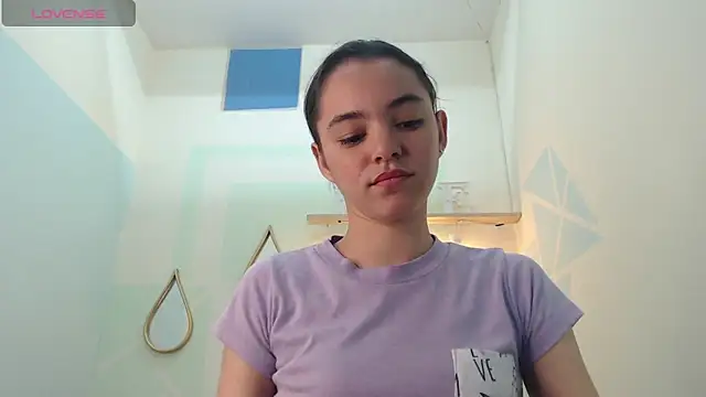 Mia-kalinfa online show from February 2025 12:48:02 PM