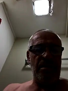 Snapshot of geilerschwanz64 chatting on January 2025 03:26:02 AM geilerschwanz64 online show from January 2025 03:26:02 AM