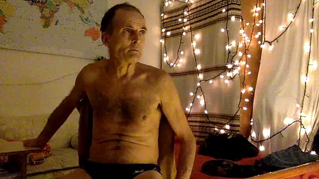 TowaFreespirit online show from December 2024 11:29:01 PM