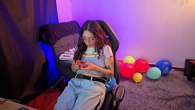 katianzayn online show from September 2025 05:20:02 AM