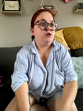 Snapshot of Tallulah-mae-xoxox chatting on September 2025 08:03:01 AM Tallulah-mae-xoxox online show from September 2025 08:03:01 AM