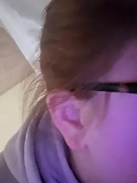 Snapshot of Tallulah-mae-xoxox chatting on November 2025 01:14:02 PM Tallulah-mae-xoxox online show from November 2025 01:14:02 PM