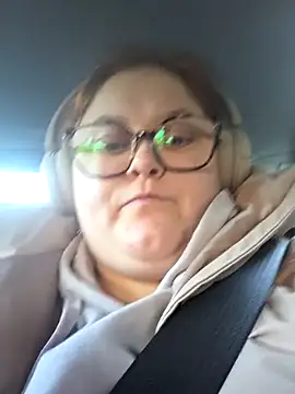 Snapshot of Tallulah-mae-xoxox chatting on November 2025 11:03:02 AM Tallulah-mae-xoxox online show from November 2025 11:03:02 AM