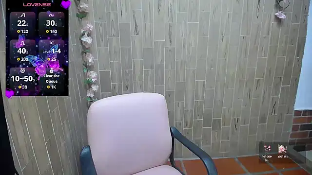 solyeria online show from February 2025 12:08:01 AM