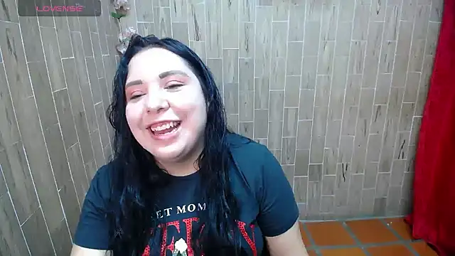 Snapshot of solyeria chatting on January 2026 02:37:02 AM solyeria online show from January 2026 02:37:02 AM