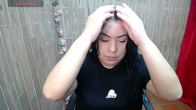 Snapshot of solyeria chatting on January 2026 12:58:01 AM solyeria online show from January 2026 12:58:01 AM