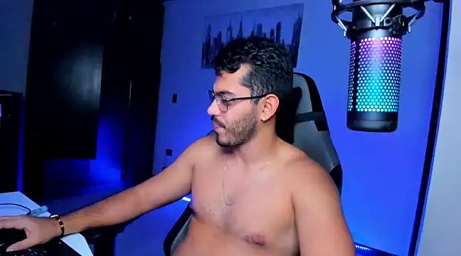 BrunoD31 online show from January 2025 11:31:01 PM