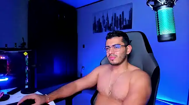 BrunoD31 online show from March 2025 10:19:02 PM