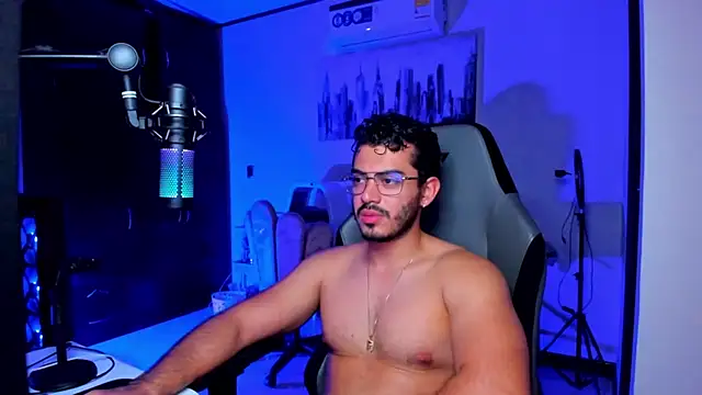 BrunoD31 online show from November 2025 05:19:02 AM