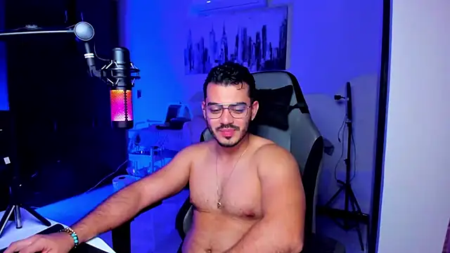 BrunoD31 online show from December 2025 04:22:01 AM