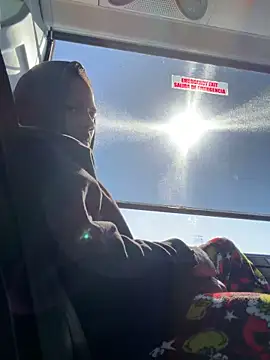 louu51 online show from March 2026 04:55:01 PM