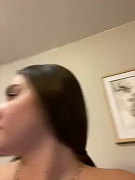 imlindapink online show from February 2025 07:03:01 PM