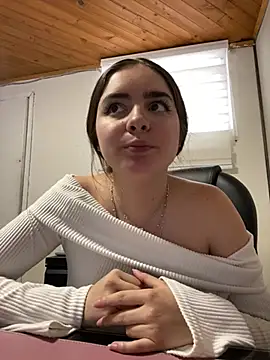 imlindapink online show from March 2025 07:11:02 PM