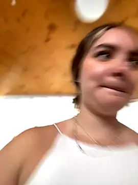 imlindapink online show from October 2025 05:22:02 PM