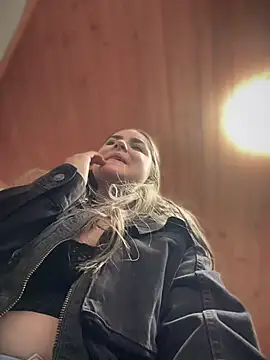 imlindapink online show from October 2025 04:29:02 PM