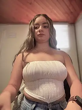 imlindapink online show from October 2025 05:31:02 PM