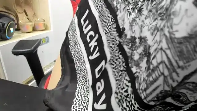 Hotqueensex online show from September 2025 09:59:02 PM