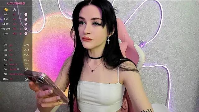 Molly Crystall online show from June 2026 02:11:02 AM